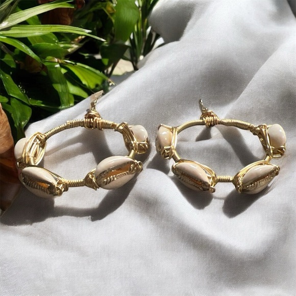 Gold and Cream Shell Hoop Earrings - Picture 1 of 3